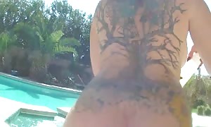 newcummer gf get drilled at the pool
